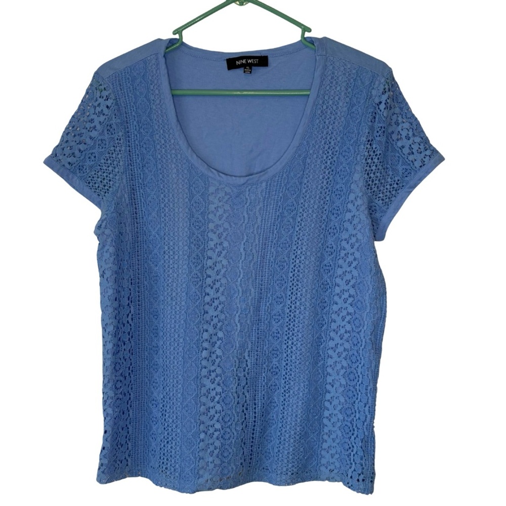 3/$20 Nine West Blue Lace Short Sleeve Top